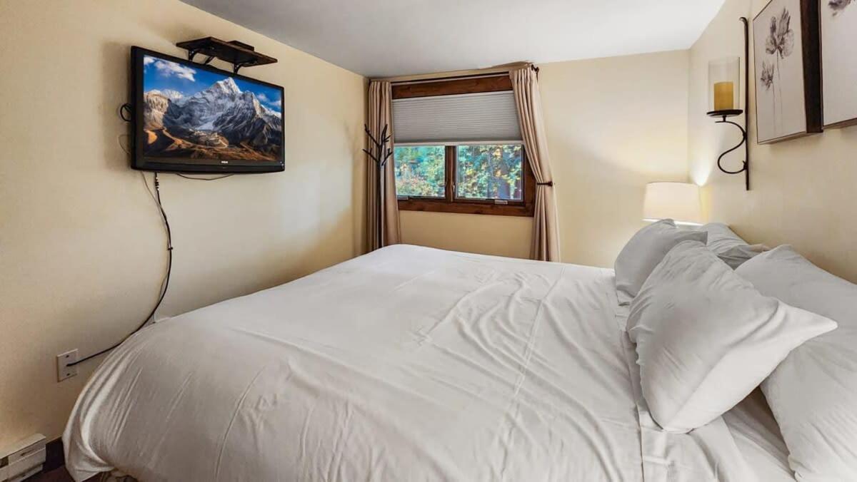 Cozy 2 Bedroom Condo In Town Walk To Main St Skiing Брекънридж Екстериор снимка