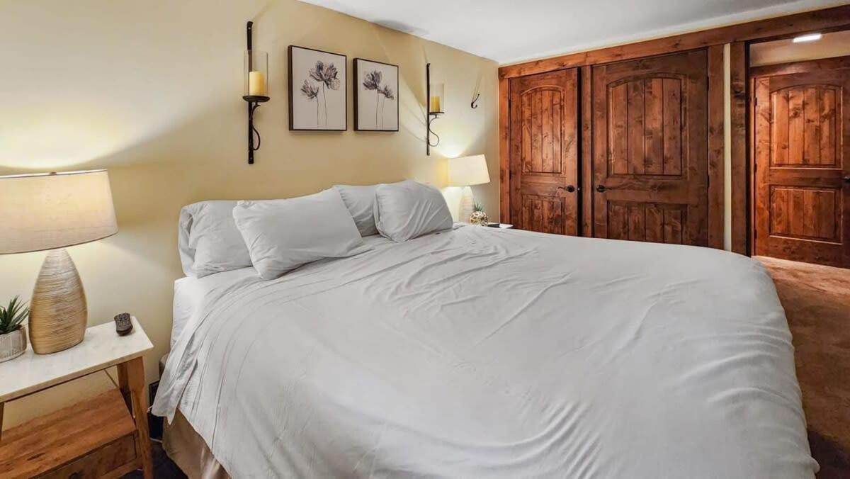Cozy 2 Bedroom Condo In Town Walk To Main St Skiing Брекънридж Екстериор снимка
